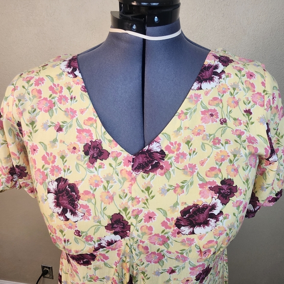 Maison & Belle Yellow Purple Floral Midi Dress with Back Cutout XXL NWT - Picture 2 of 8